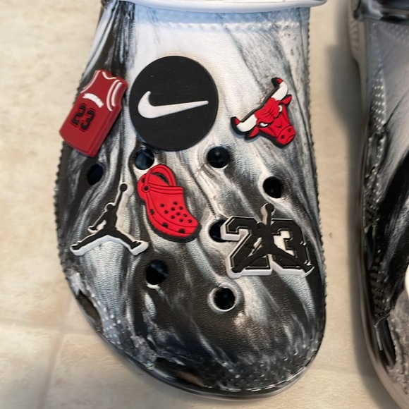 Crocs Classic Clog men’s size 9 - Picture 10 of 16